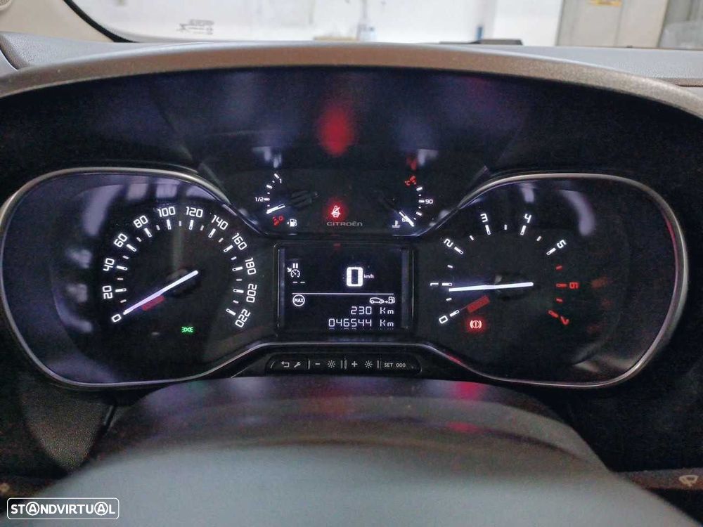 Citroën C3 Aircross 1.6 BlueHDi Shine - 17