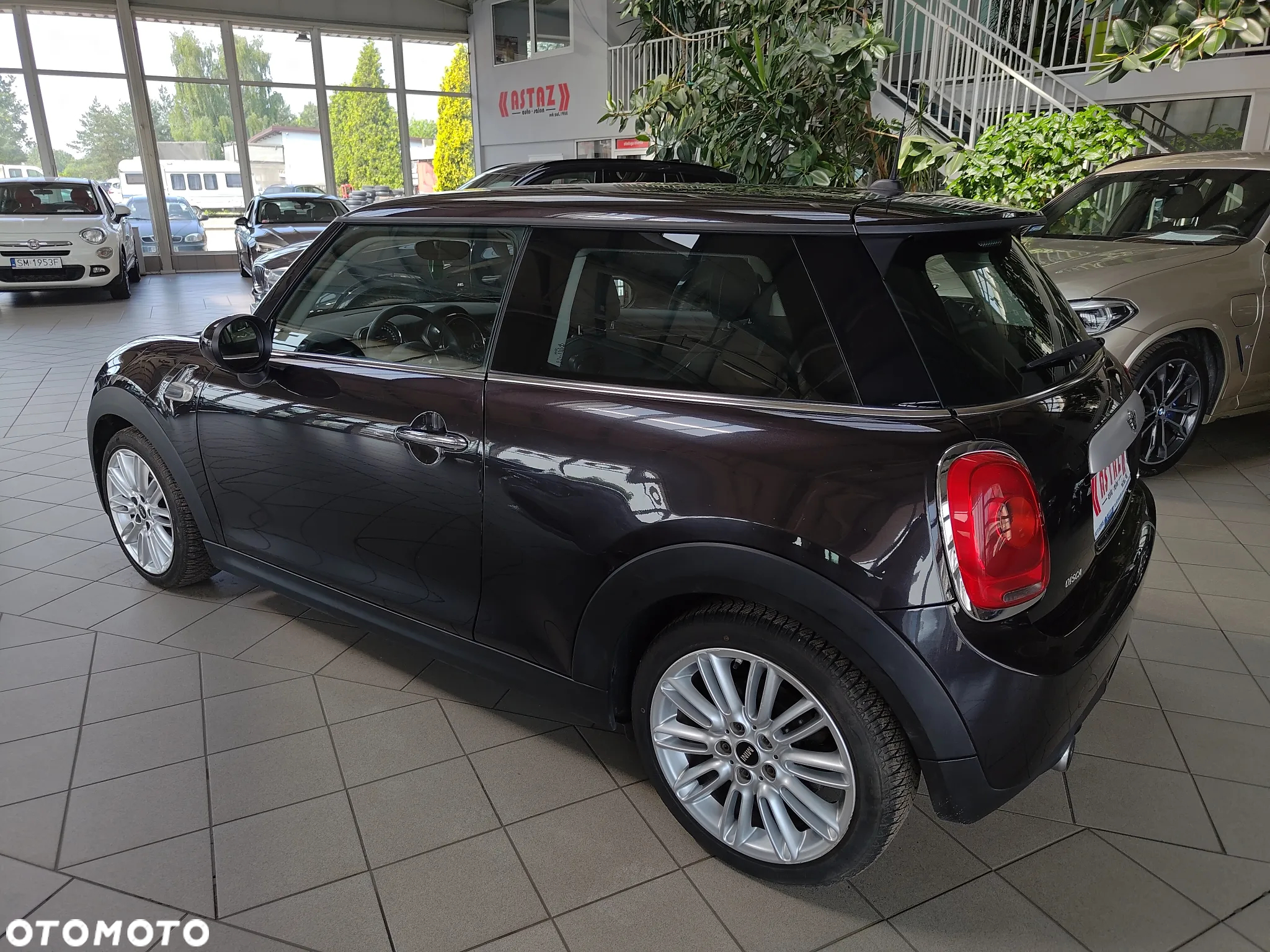 MINI Cooper Standard - 13