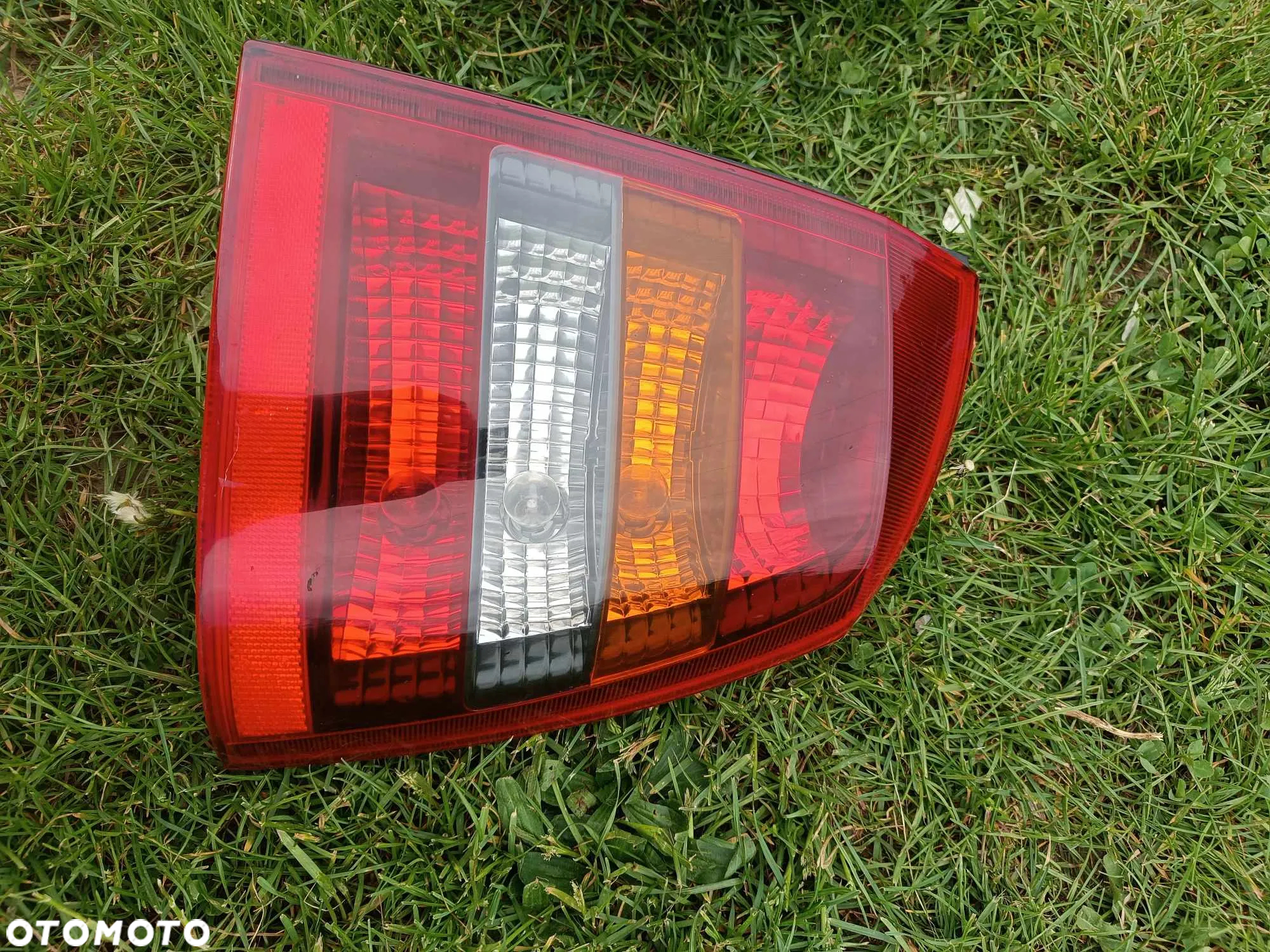 Lampy tył Opel Astra Bertone - 2