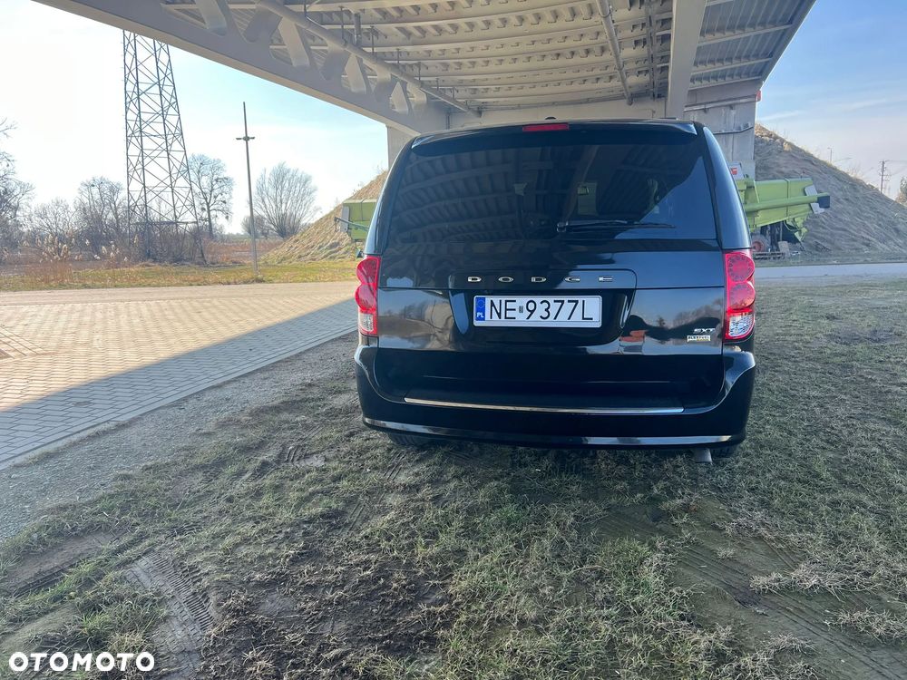 Dodge Grand Caravan - 7