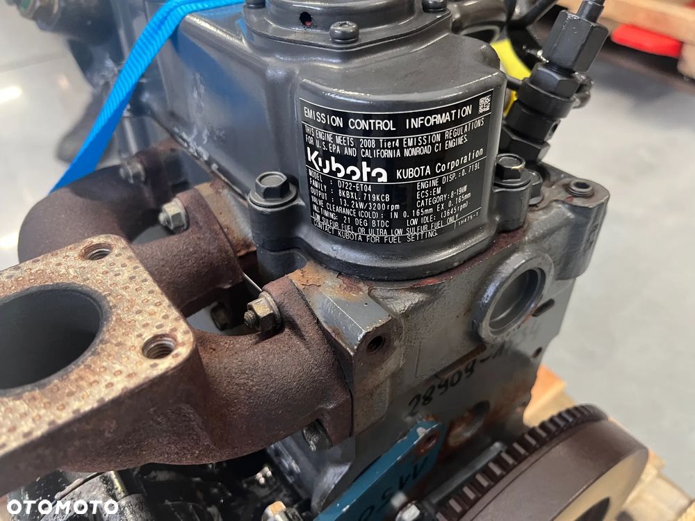 SILNIK KUBOTA D722 ET04 TIER 4 13.2 KW  7317 zł netto - 11