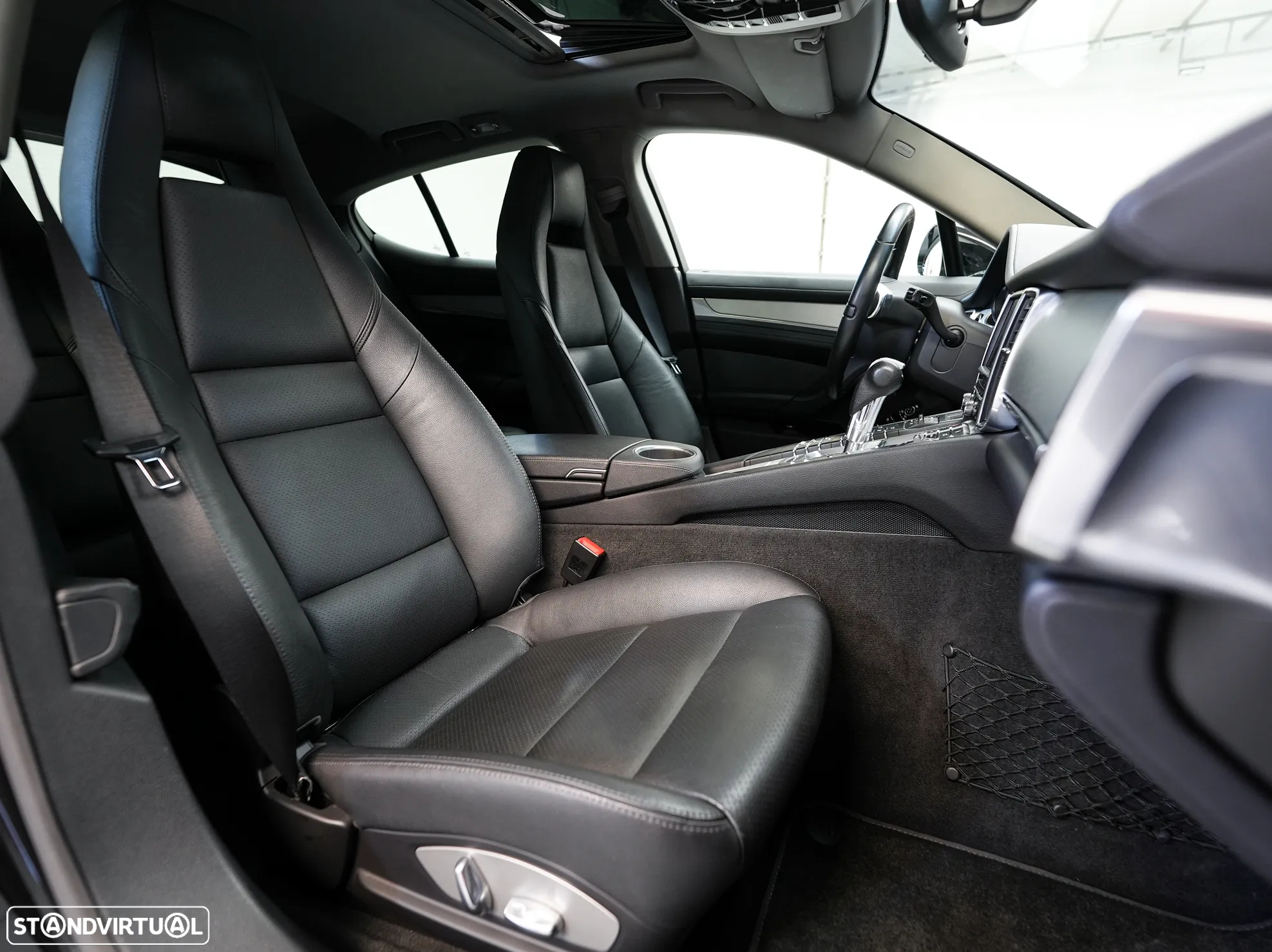 Porsche Panamera Platinum Edition - 4