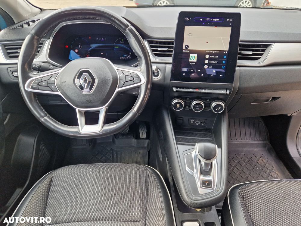 Renault Captur PHEV 160 Techno - 8