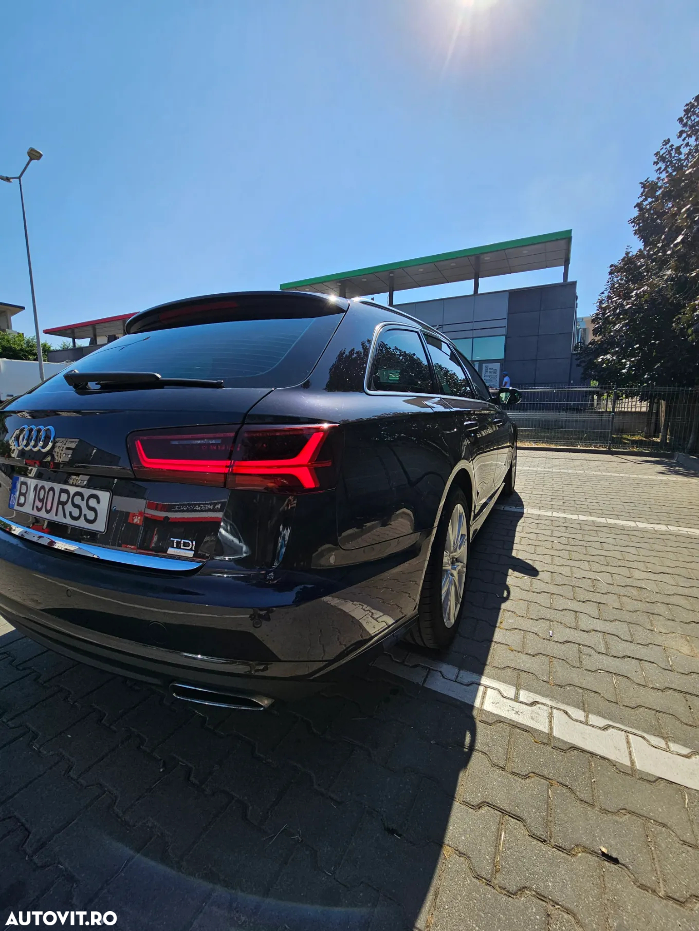 Audi A6 Avant 2.0 TDI Ultra S tronic - 8