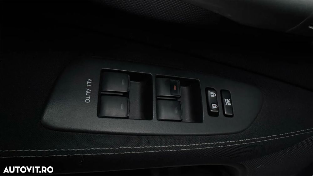 Toyota Auris 1.8 VVT-i Automatik Executive - 14