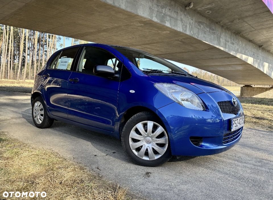 Toyota Yaris 1.3 Luna - 2