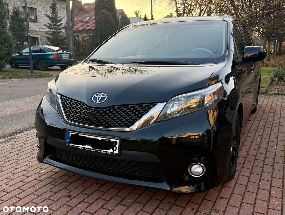 Toyota Sienna 3.5 V6 XLE AWD - 1