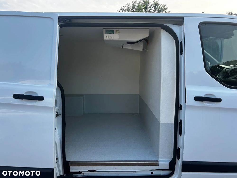 Ford TRANSIT CUSTOM - 26