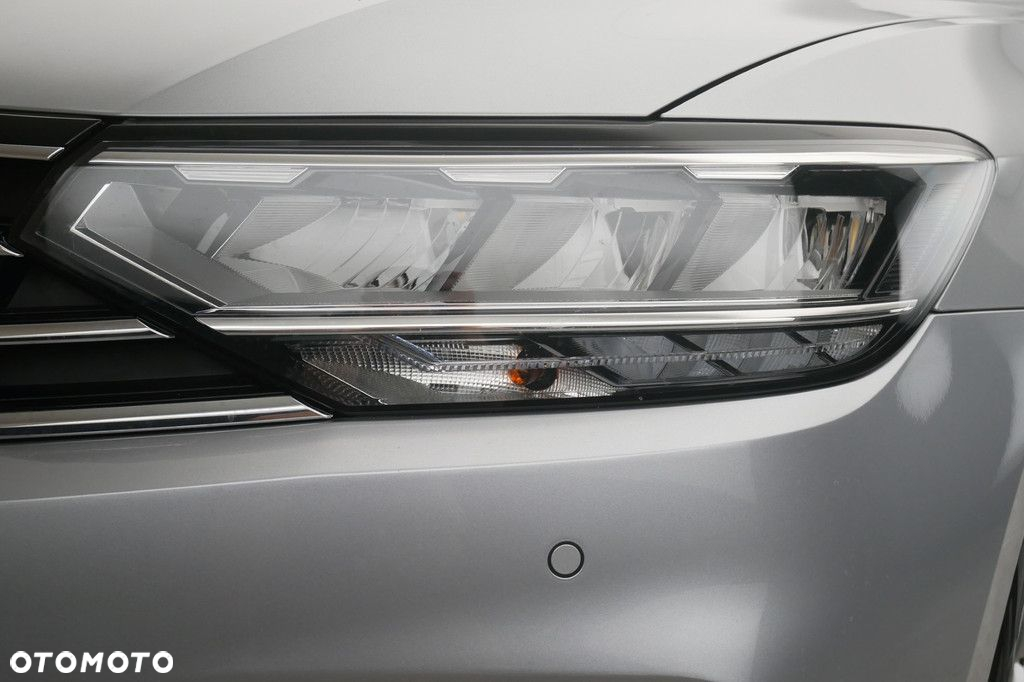 Volkswagen Passat 2.0 TSI Business DSG - 13