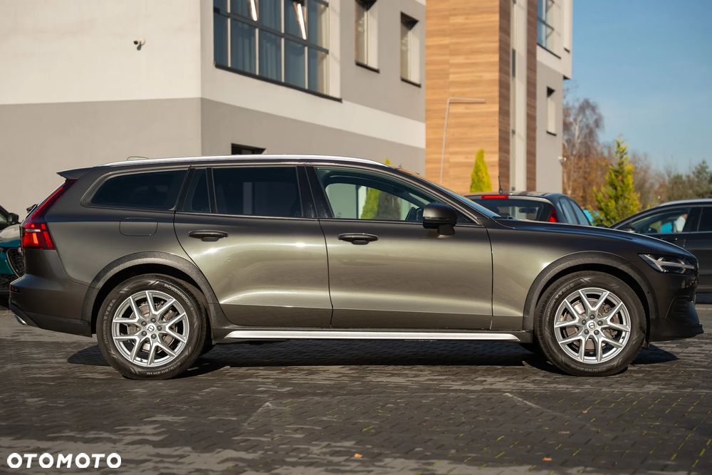 Volvo V60 Cross Country D4 AWD Geartronic Pro - 17