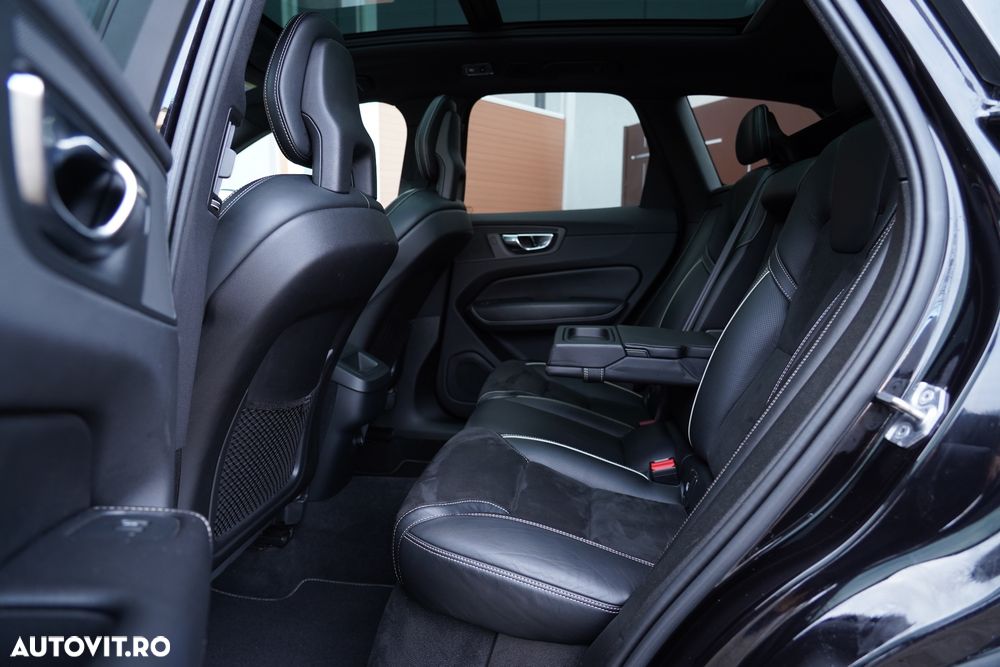 Volvo XC 60 D5 AWD Geartronic RDesign - 16