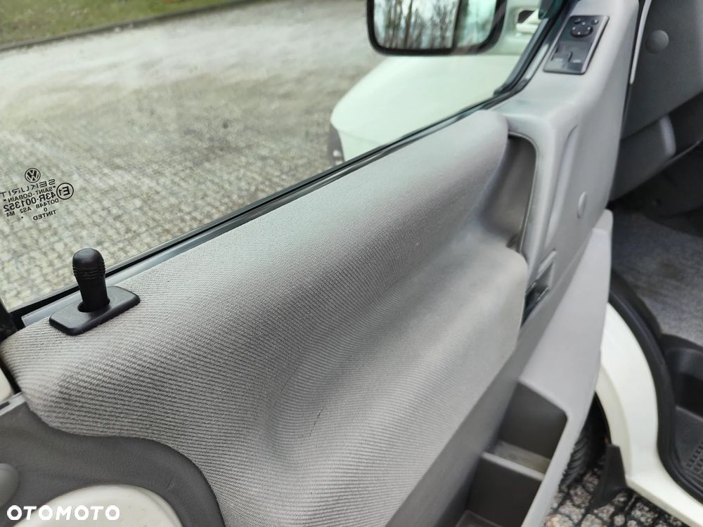 Volkswagen Transporter - 35