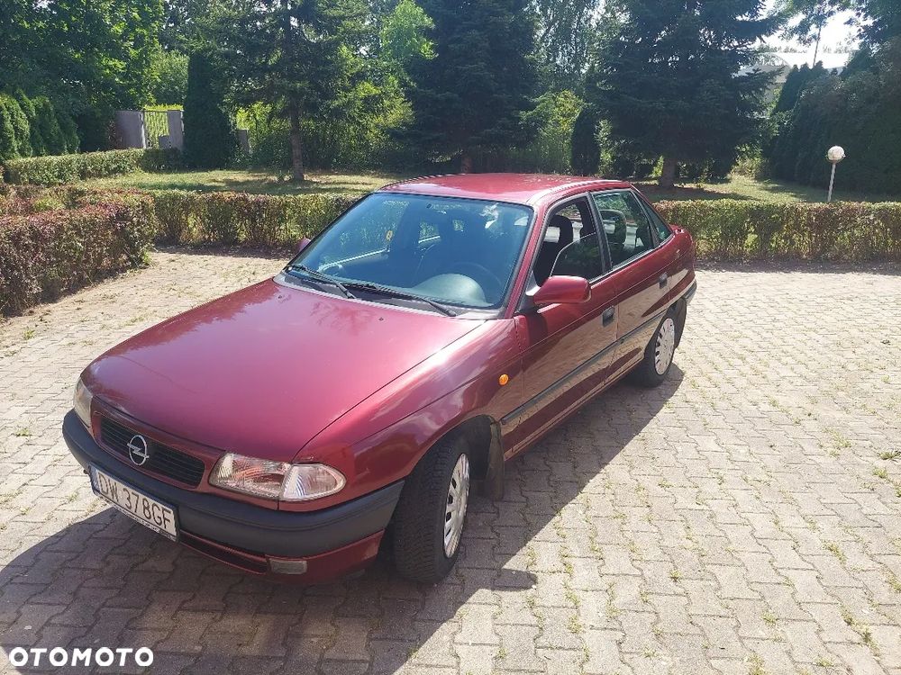 Opel Astra 1.6 16v 100 - 2