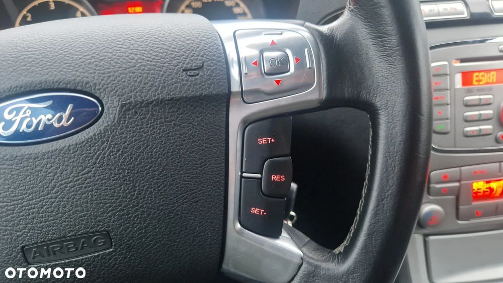 Ford Galaxy 2.0 TDCi Ghia - 13