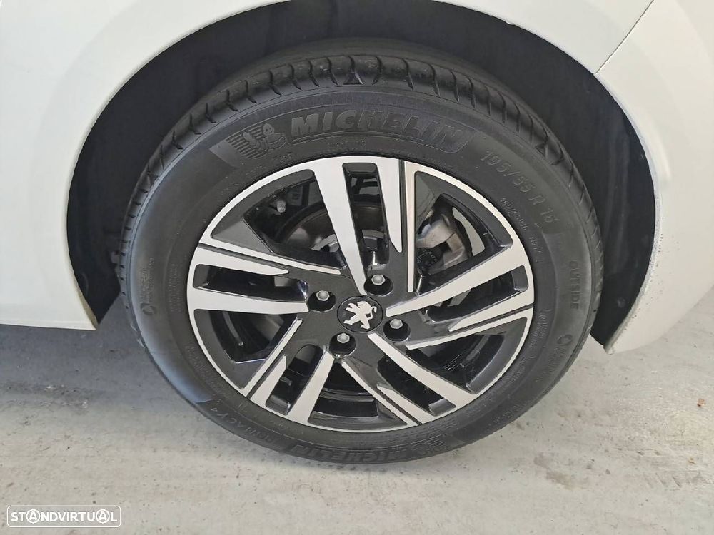 Peugeot 208 1.2 PureTech Allure Pack EAT8 - 11
