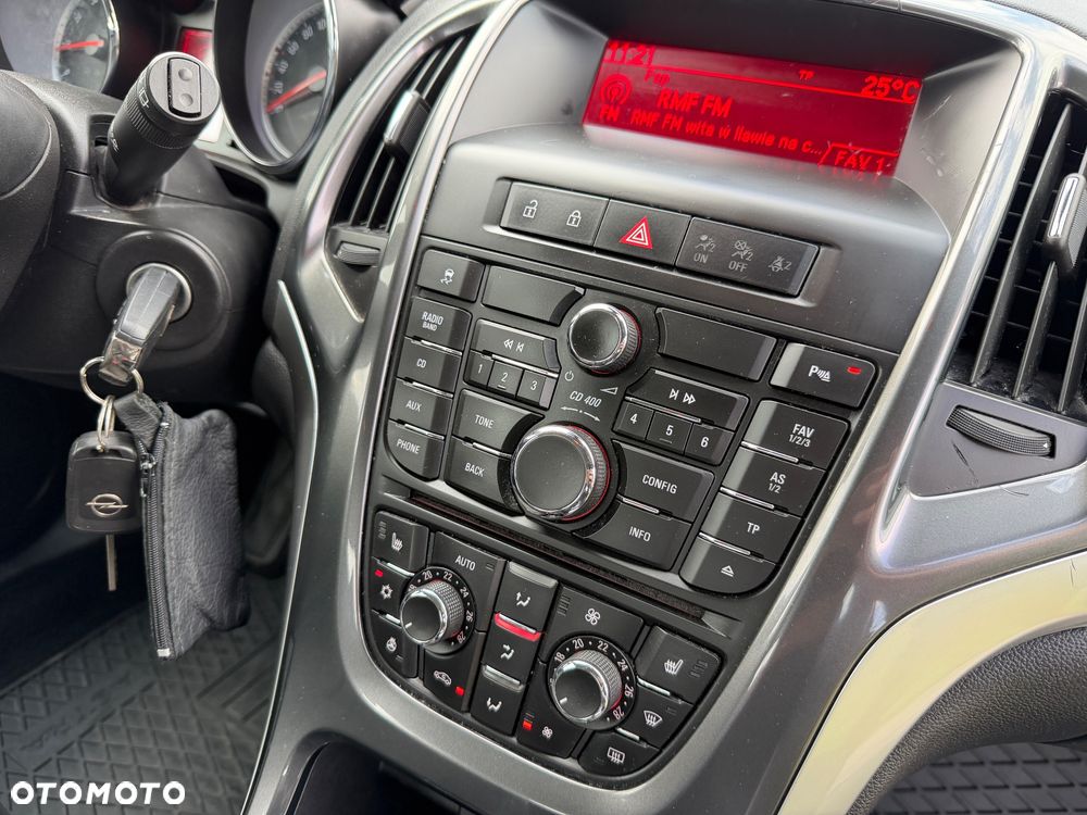 Opel Astra 1.4 T Essentia - 16