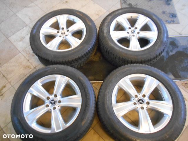 koła mercedes glc 18 8j et38 z oponami 235/60r18 pirelli scorpion winter  5mm a2534012100 - 1