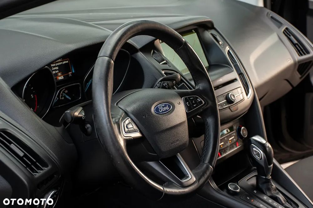 Ford Focus - 34