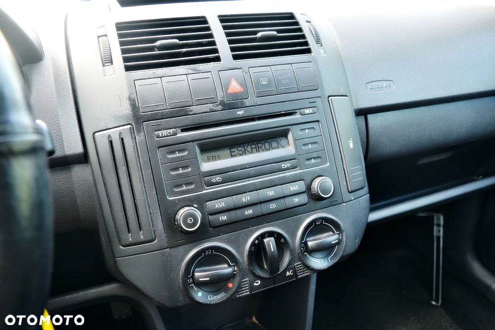 Volkswagen Polo 1.4 Comfortline - 9
