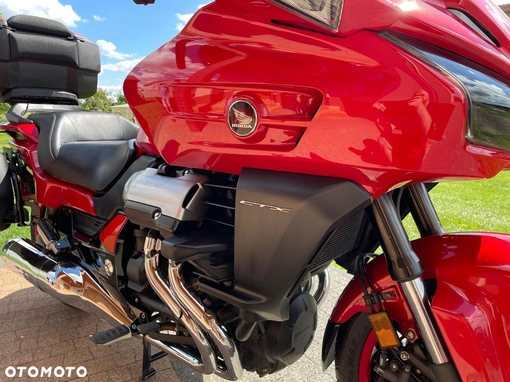 Honda CTX - 12