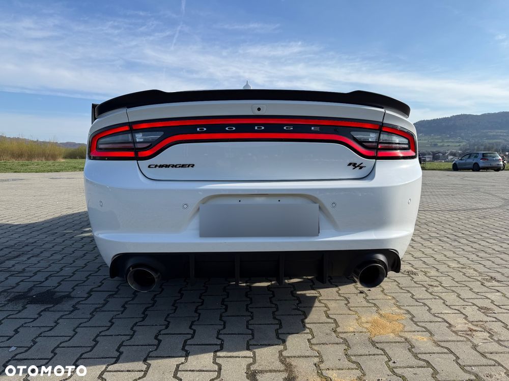 Dodge Charger 5.7 R/T - 10