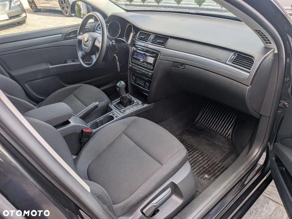 Skoda Superb 1.6 TDI Comfort - 11