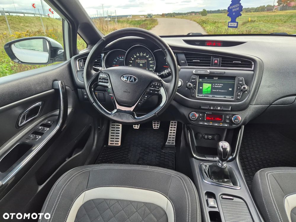 Kia Ceed 1.6 CRDi 136 ISG GT Line - 3