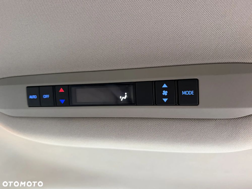 Toyota Sienna - 14