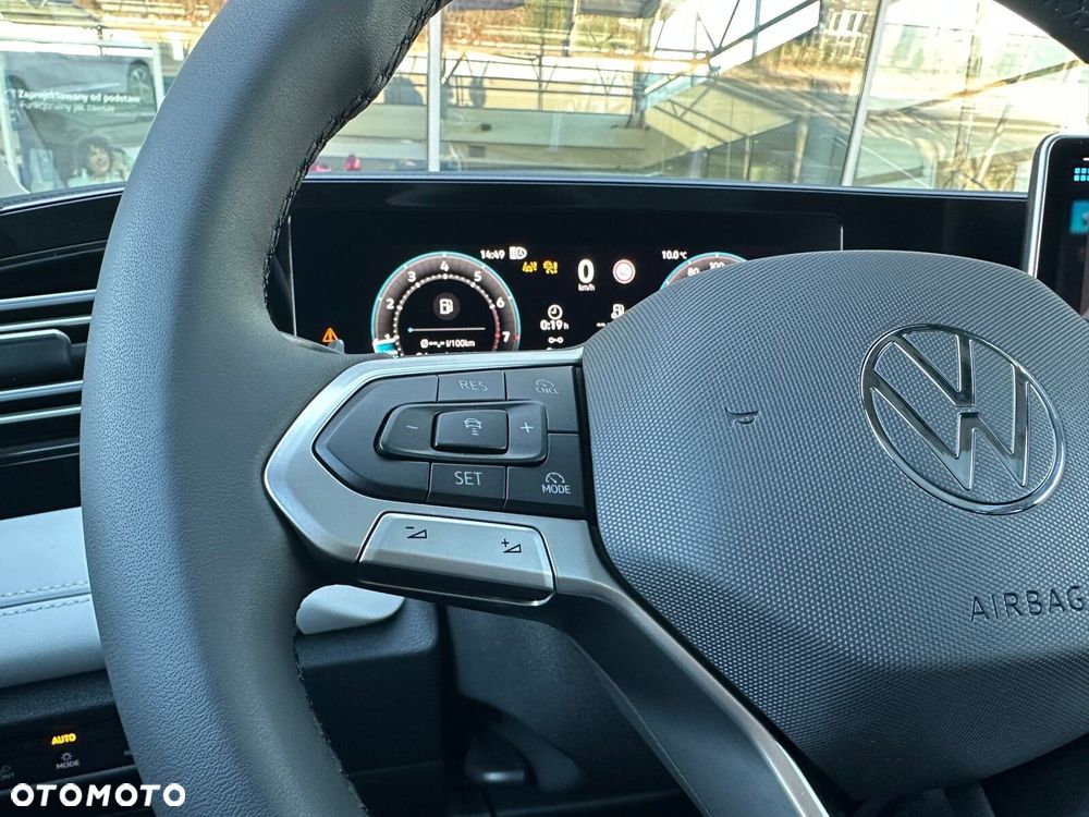 Volkswagen Tiguan - 16