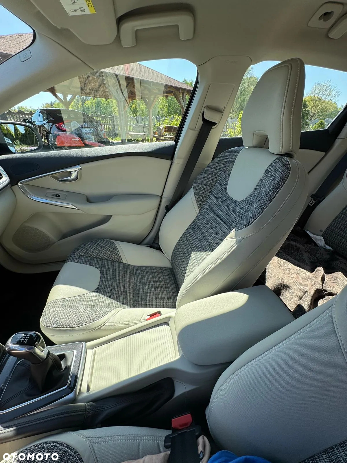 Volvo V40 T3 Drive-E Kinetic - 27