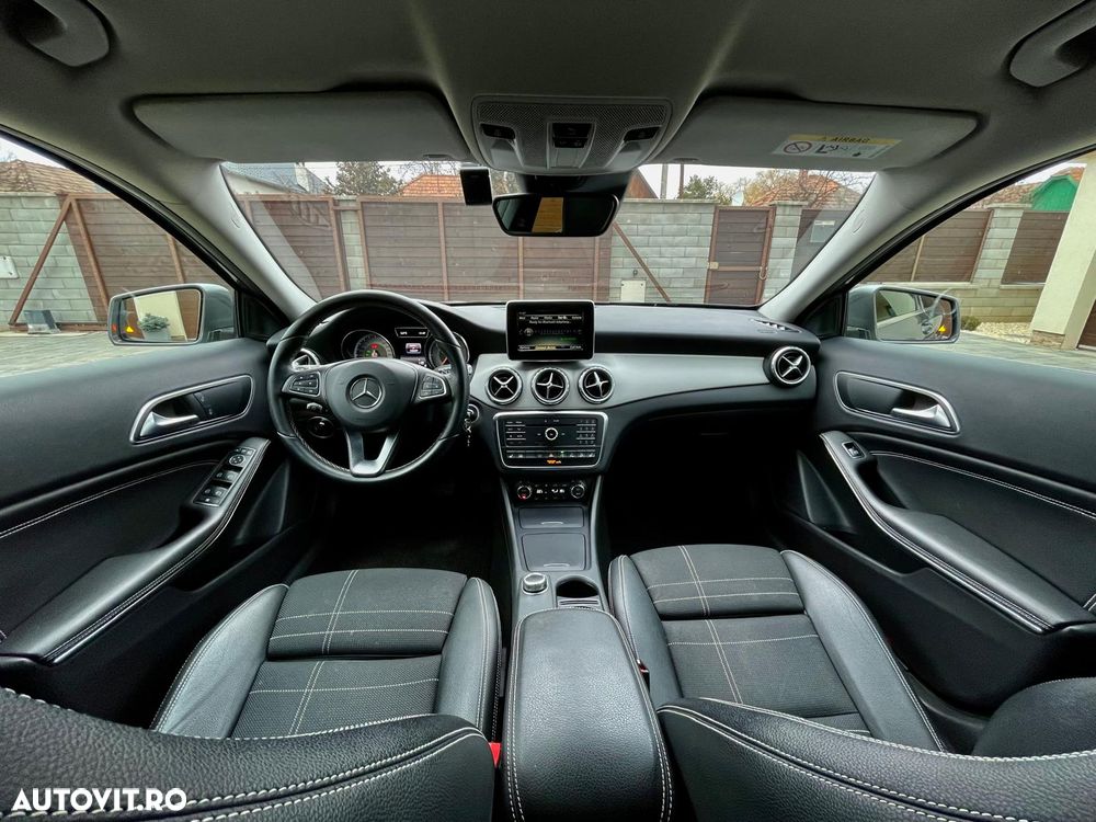 Mercedes-Benz GLA 220 d 4MATIC 7G-DCT Style - 10