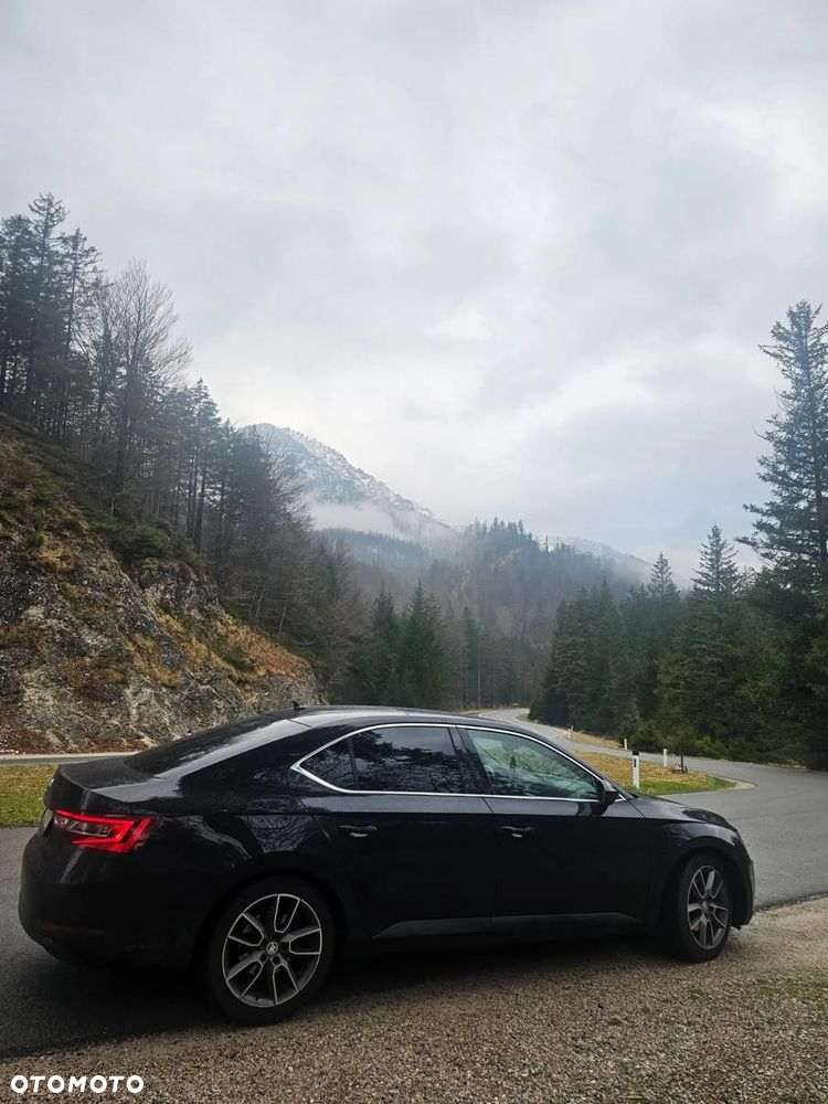 Skoda Superb 2.0 TDI SCR L&K DSG - 31