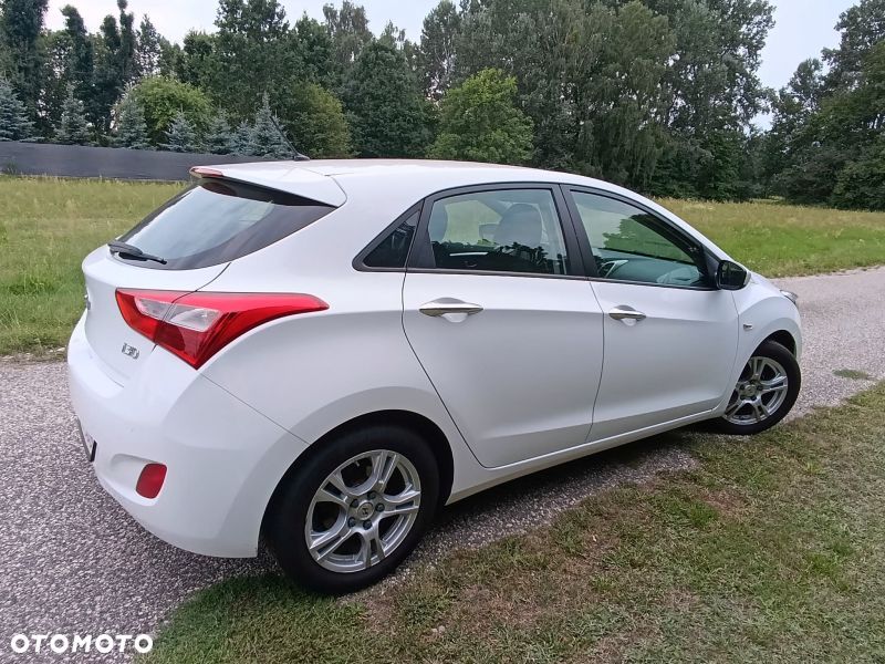 Hyundai i30 1.4 Comfort - 3