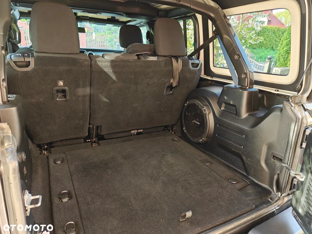 Jeep Wrangler Unlimited GME 2.0 Turbo Sahara - 9