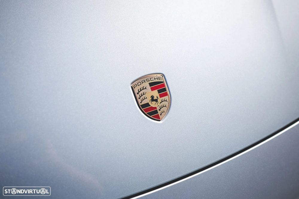 Porsche Taycan 4S - 31