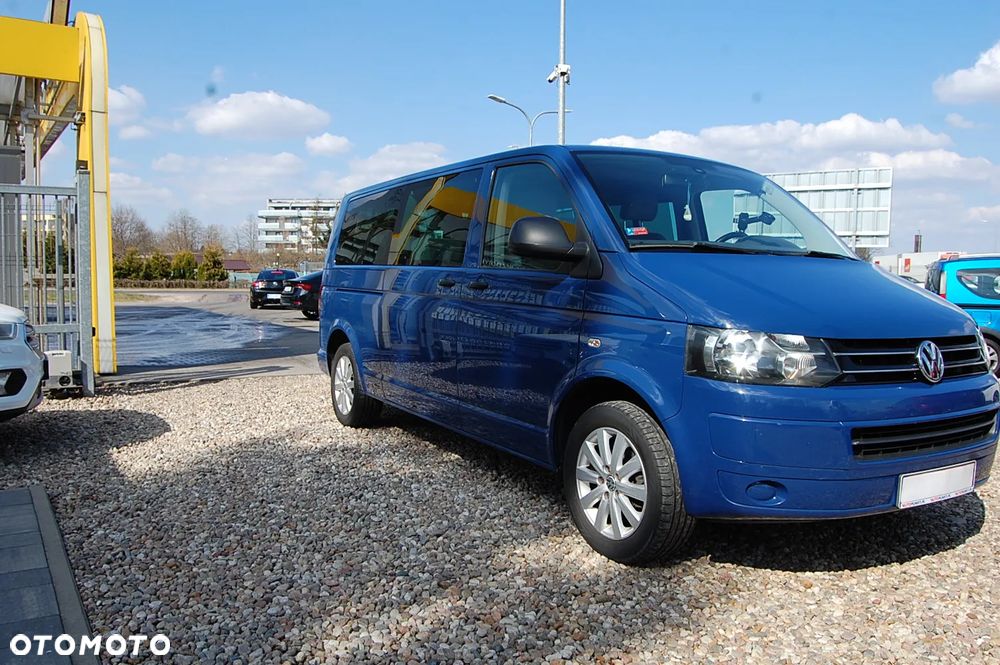 Volkswagen Caravelle - 3