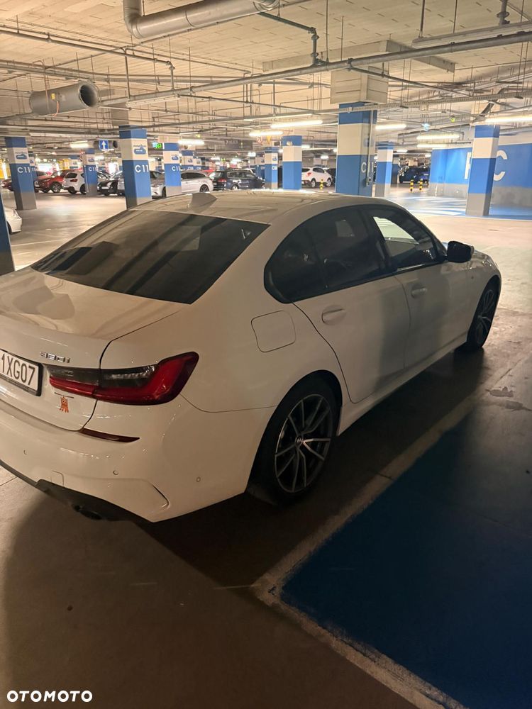 BMW Seria 3 330i xDrive Sport Line - 11