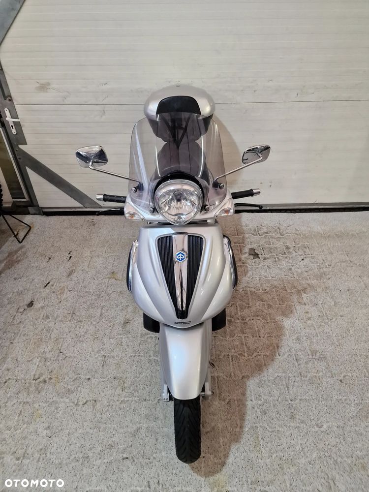 Piaggio Beverly - 17