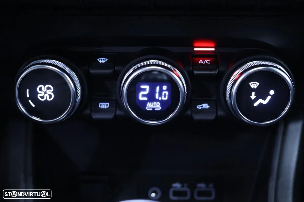 Renault Captur 1.0 TCe Techno Bi-Fuel - 26