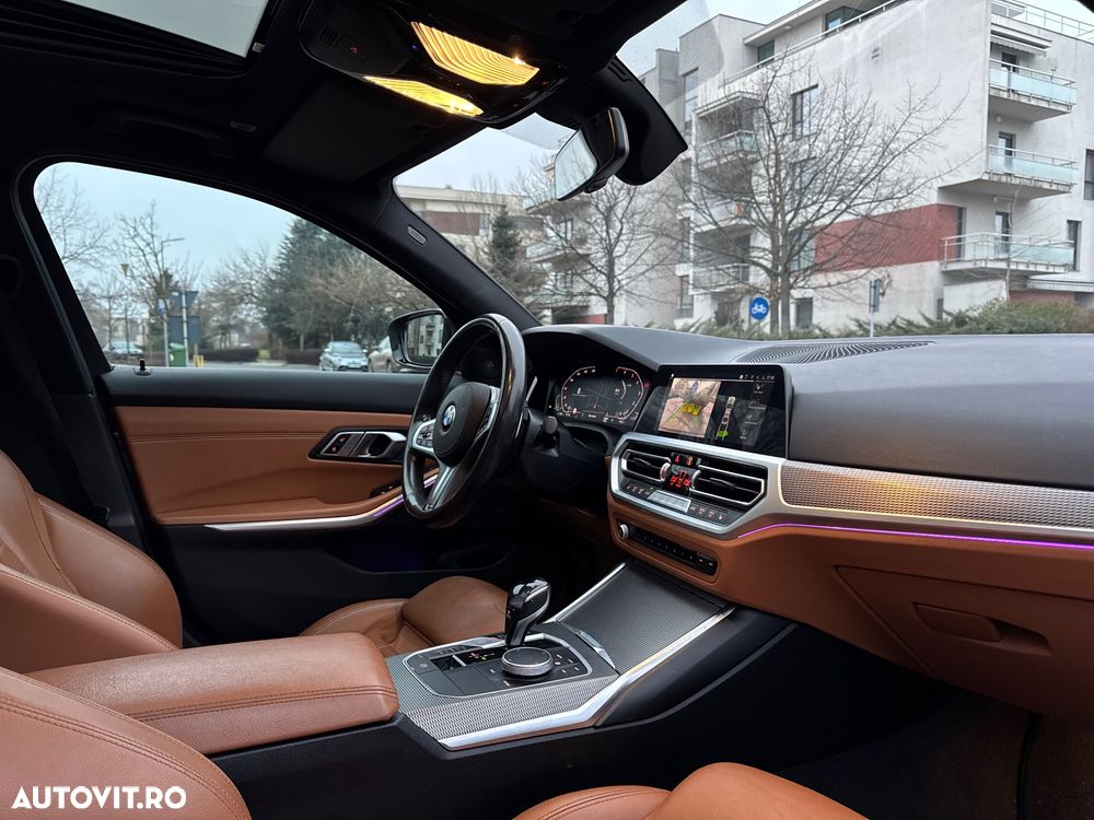 BMW Seria 3 330i AT - 13