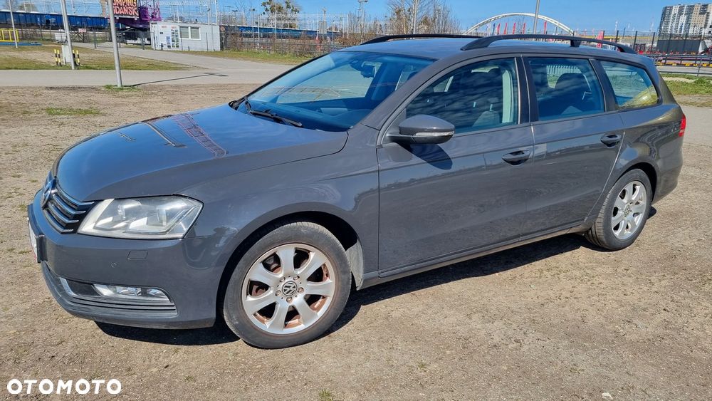 Volkswagen Passat 1.6 TDI Trendline - 6