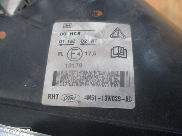 Farol 4M5113W029AC FORD FOCUS 2 FASE 1 2005 1.8TDCI 115CV 5P CINZENTO  DRT H7 + H1 - 3