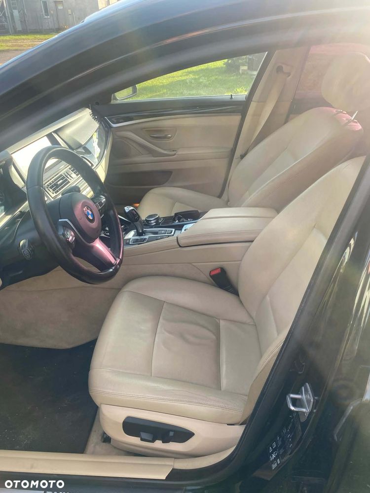 BMW Seria 5 530d xDrive - 3