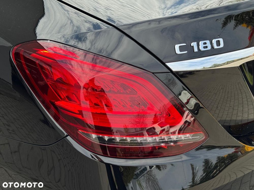 Mercedes-Benz Klasa C 180 9G-TRONIC - 17