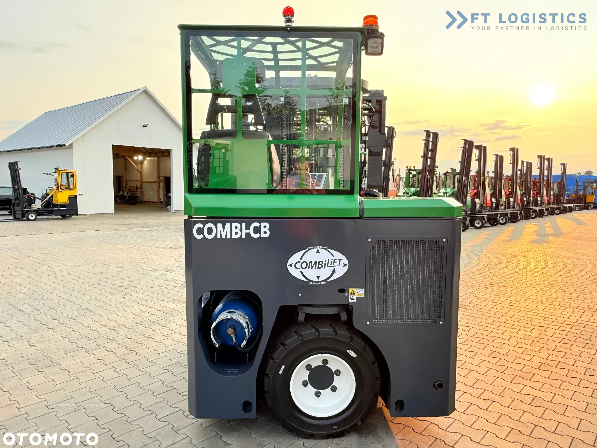 Combilift C4000CB / TRIPLEX - 5200MM / GAS / WOLNY SKOK / POZYCJONER WIDEŁ / PRZESUW WIDEŁ / WYSOKOŚĆ 2450MM / JAK NOWY - 29