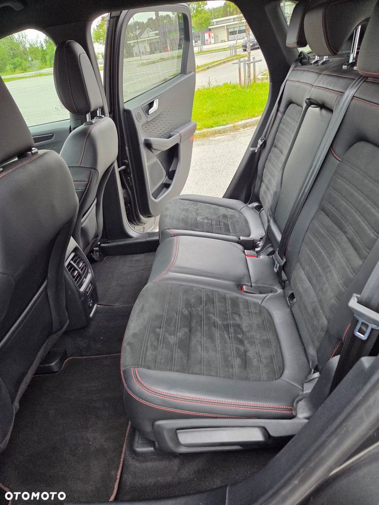 Ford Kuga 2.5 Duratec PHEV ST-LINE X - 17