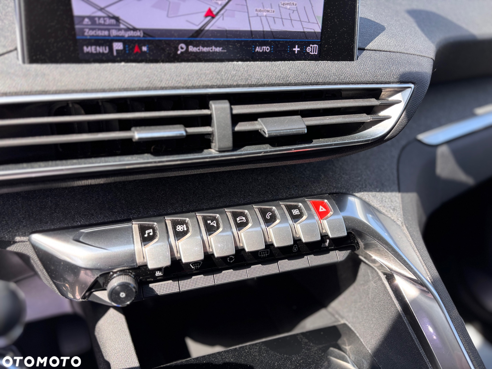 Peugeot 5008 2.0 BlueHDI Allure S&S - 28