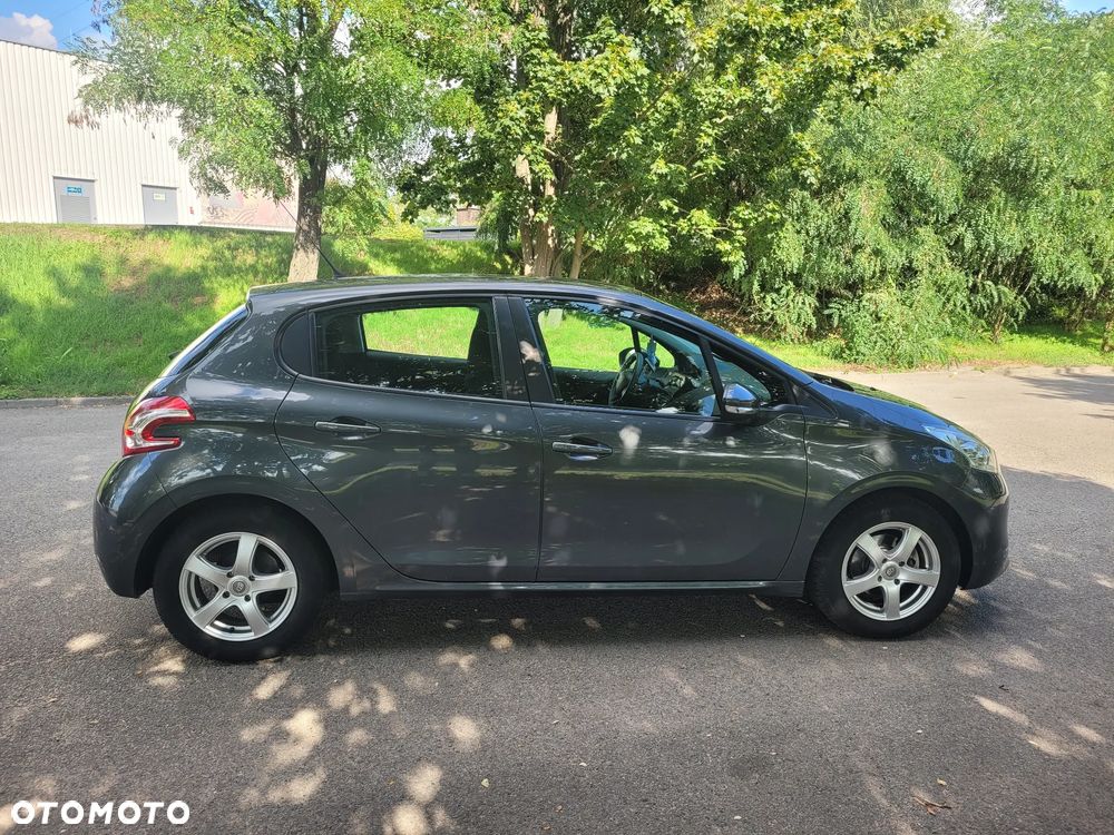 Peugeot 208 1.2 PureTech Active - 5