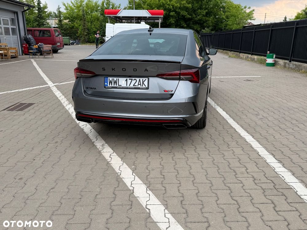 Skoda Octavia 2.0 TSI RS DSG - 6