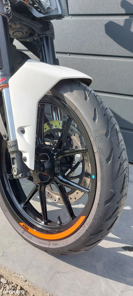 KTM Duke 125 - 22